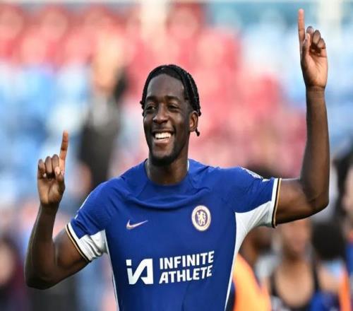 岁纽曼非洲,业余锦标赛,折桂,九游娱乐官网,九游娱乐入口,九游娱乐平台,九游娱乐官方