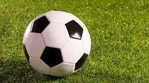 帽子戏法闪耀全场，维蒂尼亚荣膺巴黎对决热刺最佳之星！